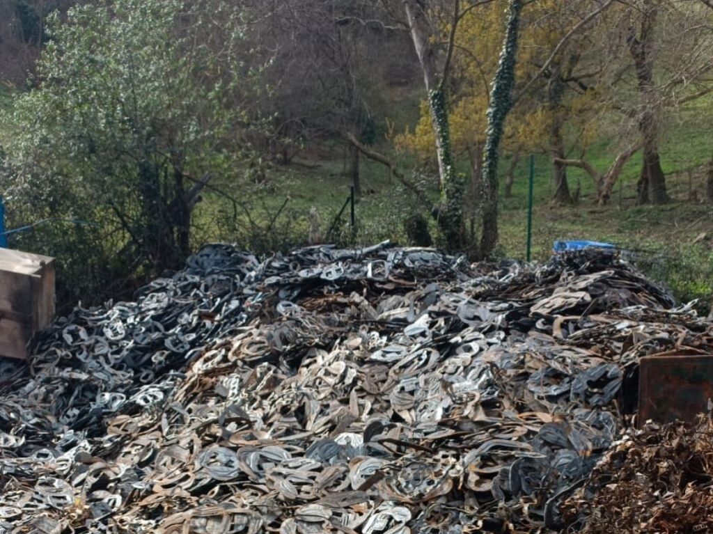 solar para almacenamiento de chatarra Iron Import Quality